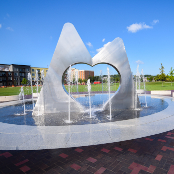 Fountain with heart shaped statue